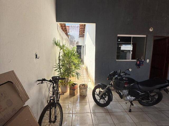 #77 - Casa para Venda em Ituiutaba - MG