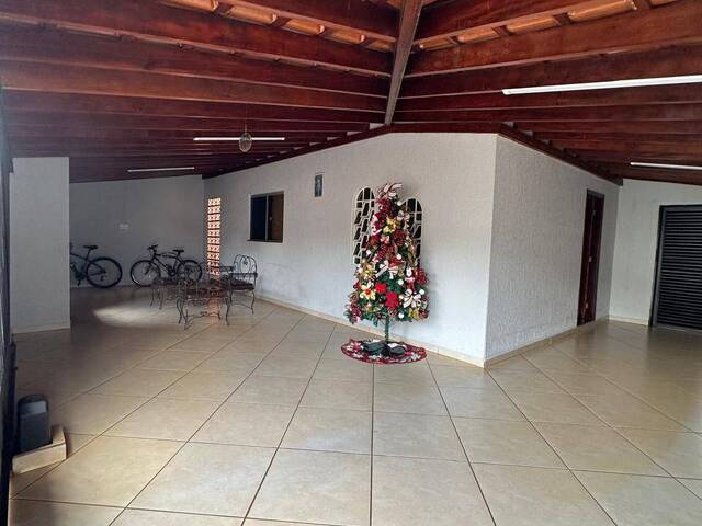 #81 - Casa para Venda em Ituiutaba - MG