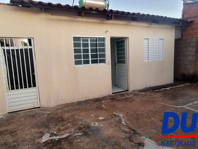 #101 - Casa para Venda em Ituiutaba - MG