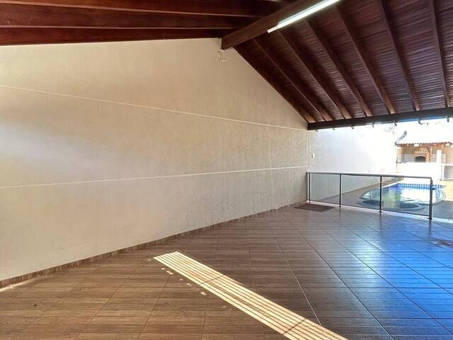 Casa para Venda em Ituiutaba - 4