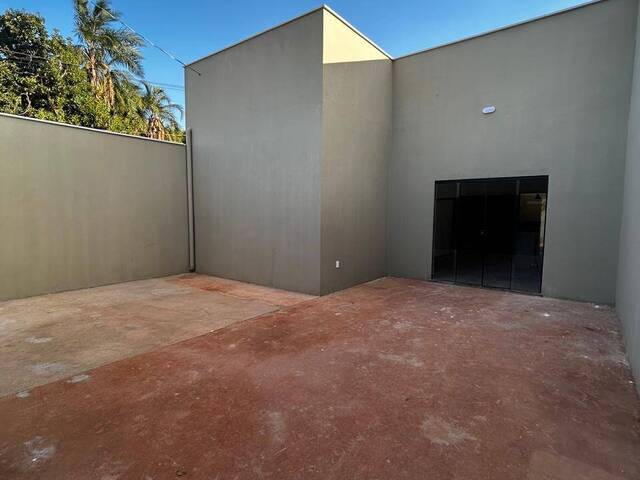 #121 - Casa para Venda em Ituiutaba - MG