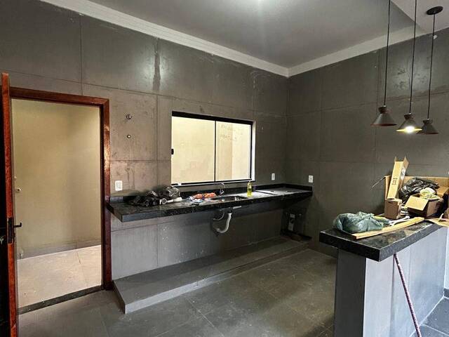 #121 - Casa para Venda em Ituiutaba - MG