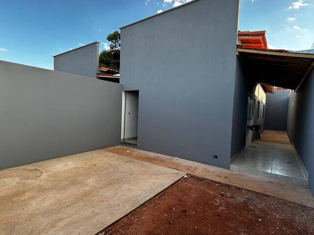 #122 - Casa para Venda em Ituiutaba - MG