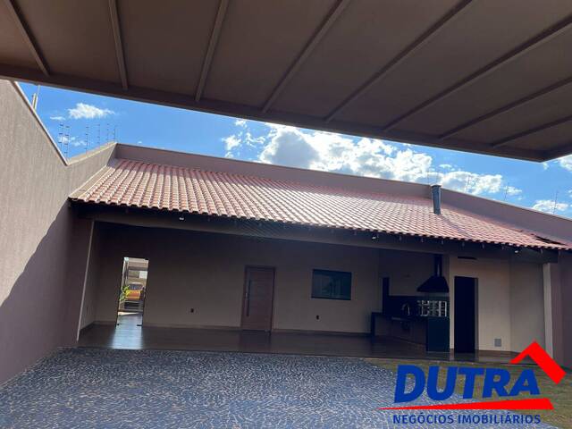 #124 - Casa para Venda em Ituiutaba - MG