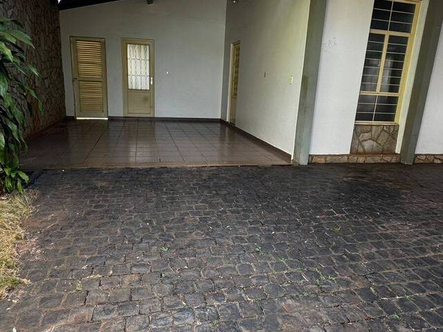#136 - Casa para Venda em Ituiutaba - MG