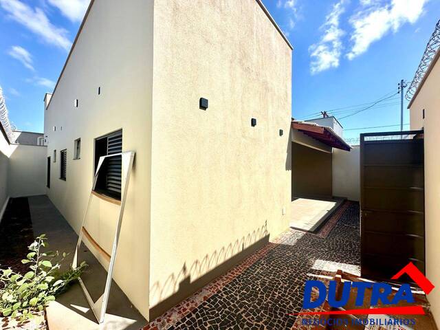 Casa para Venda em Ituiutaba - 4