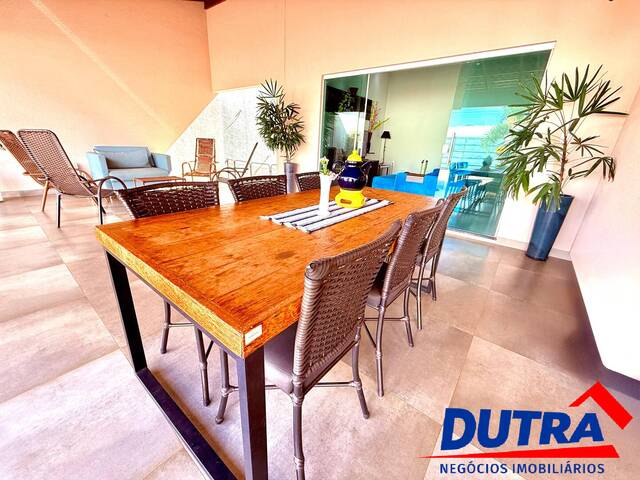 #145 - Casa para Venda em Ituiutaba - MG