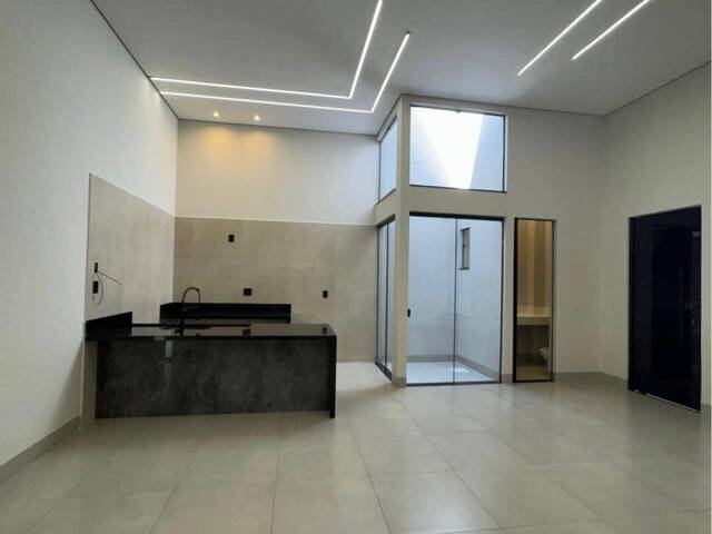 Casa para Venda em Ituiutaba - 4