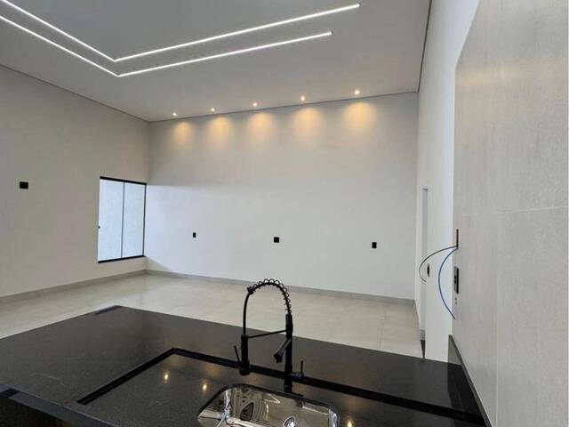 Casa para Venda em Ituiutaba - 5