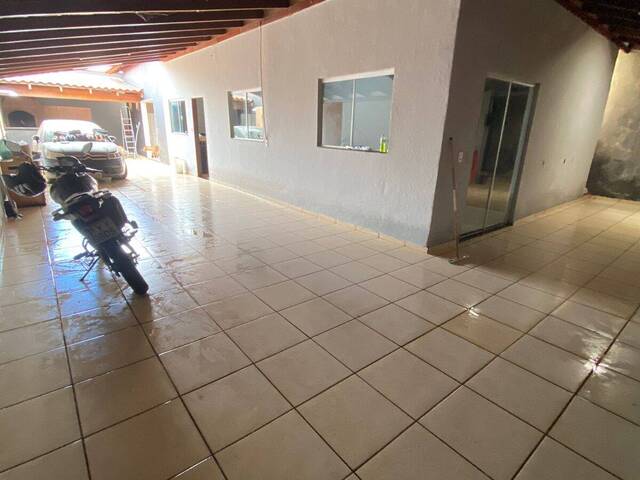 #151 - Casa para Venda em Ituiutaba - MG