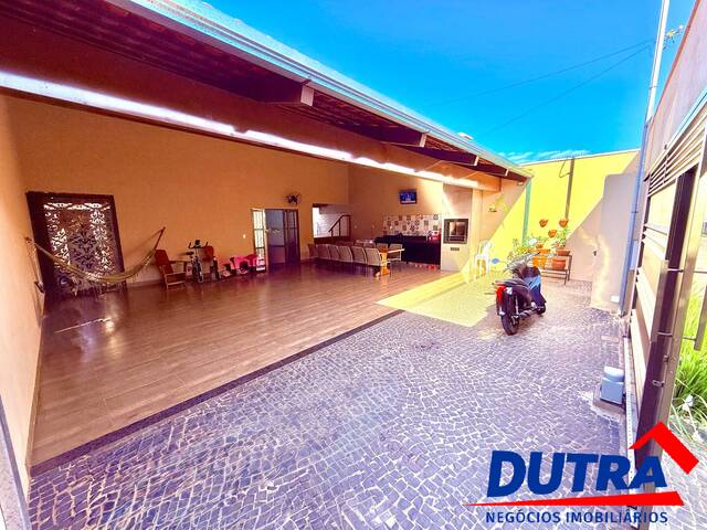 #156 - Casa para Venda em Ituiutaba - MG