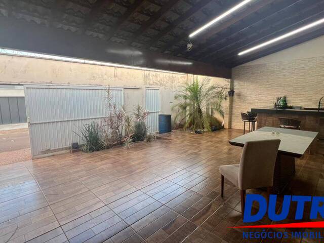 #162 - Casa para Venda em Ituiutaba - MG