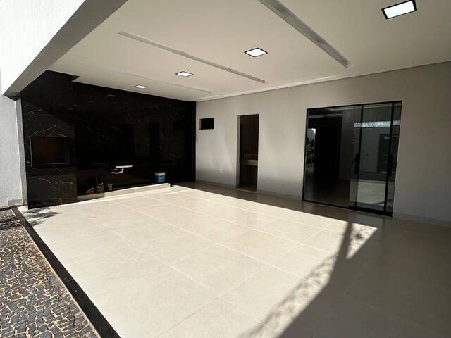 #163 - Casa para Venda em Ituiutaba - MG