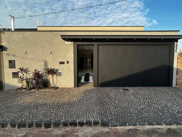 #167 - Casa para Venda em Ituiutaba - MG