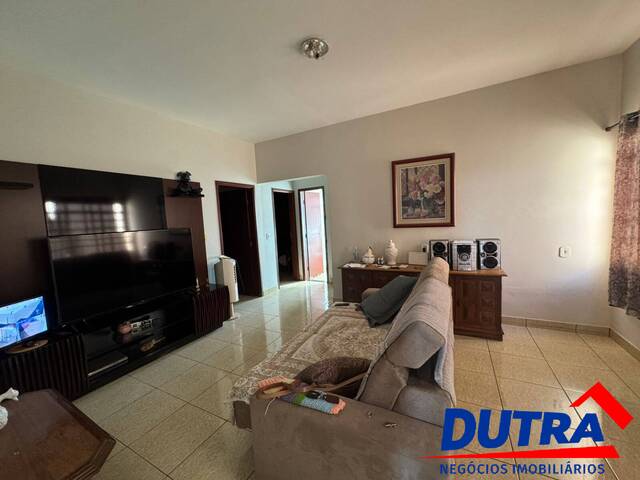 #175 - Casa para Venda em Ituiutaba - MG