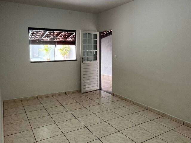 Casa para Venda em Ituiutaba - 3