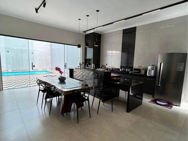 Casa para Venda em Ituiutaba - 5