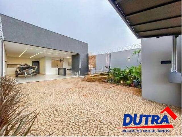 Casa para Venda em Ituiutaba - 2