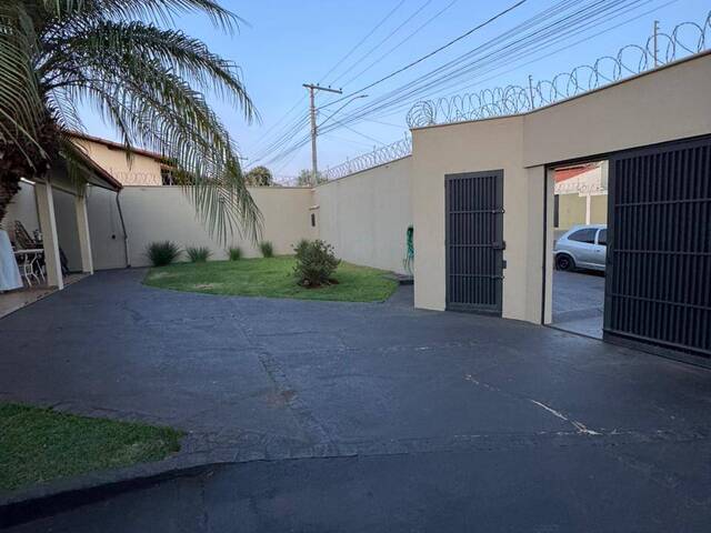 Casa para Venda em Ituiutaba - 4