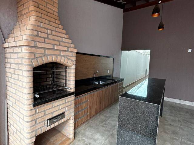 Casa para Venda em Ituiutaba - 3