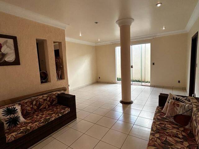 Casa para Venda em Ituiutaba - 3