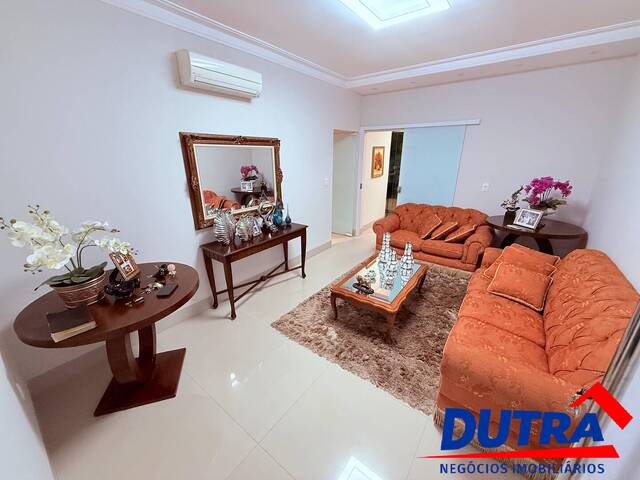 Casa para Venda em Ituiutaba - 3