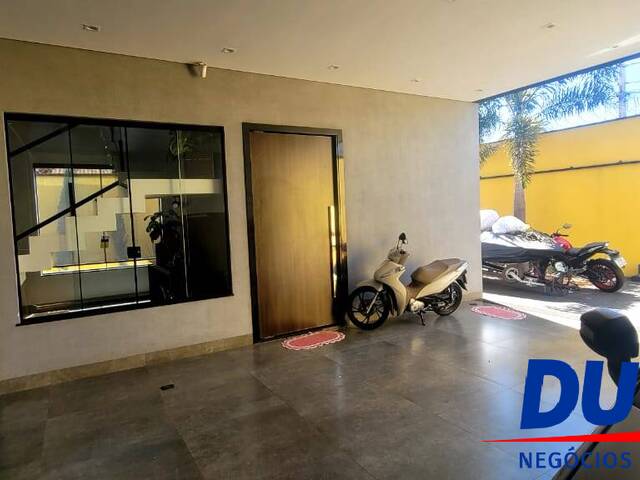 Casa para Venda em Ituiutaba - 3