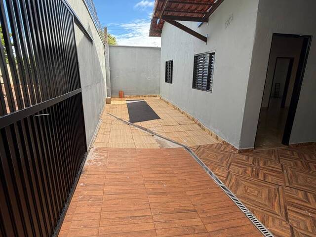 Casa para Venda em Ituiutaba - 2