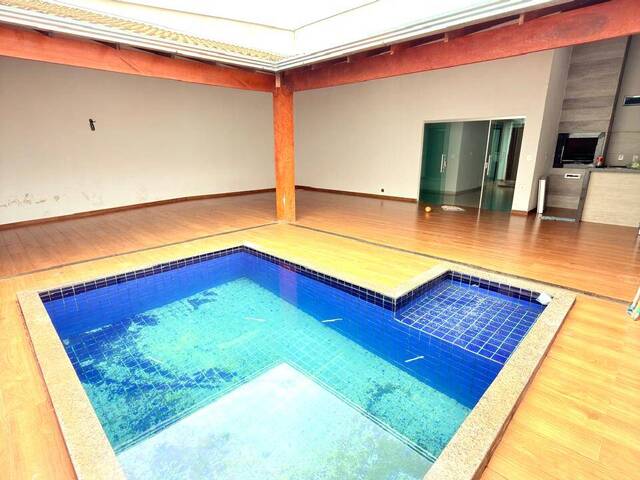 Casa para Venda em Ituiutaba - 2