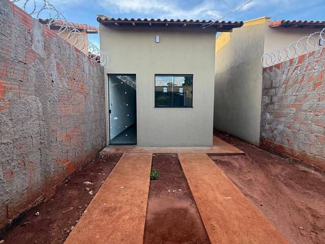 #247 - Casa para Venda em Ituiutaba - MG