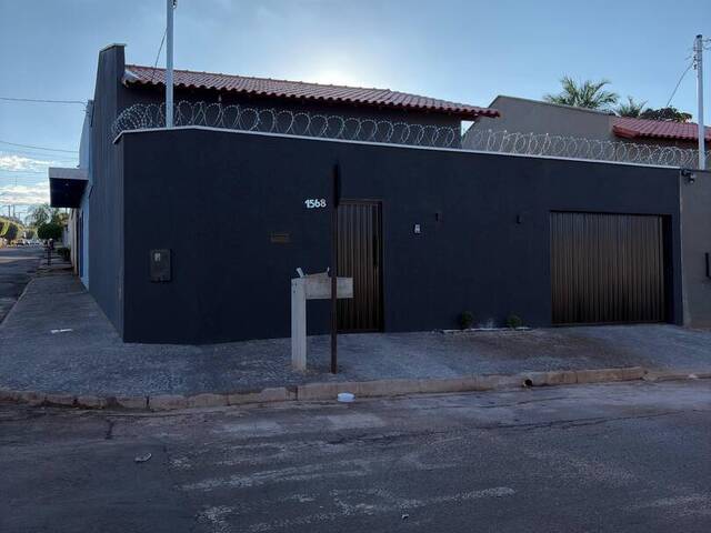 Casa para Venda em Ituiutaba - 2