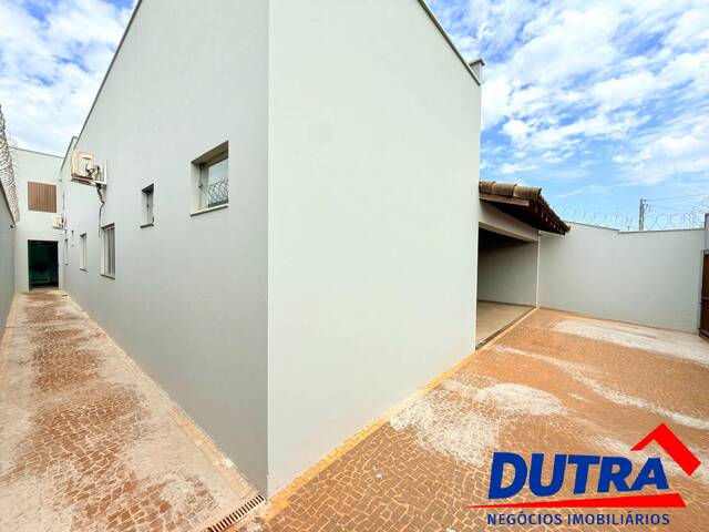 Casa para Locação em Ituiutaba - 3