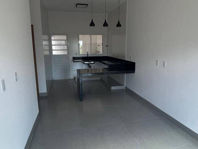 Casa para Venda em Ituiutaba - 3