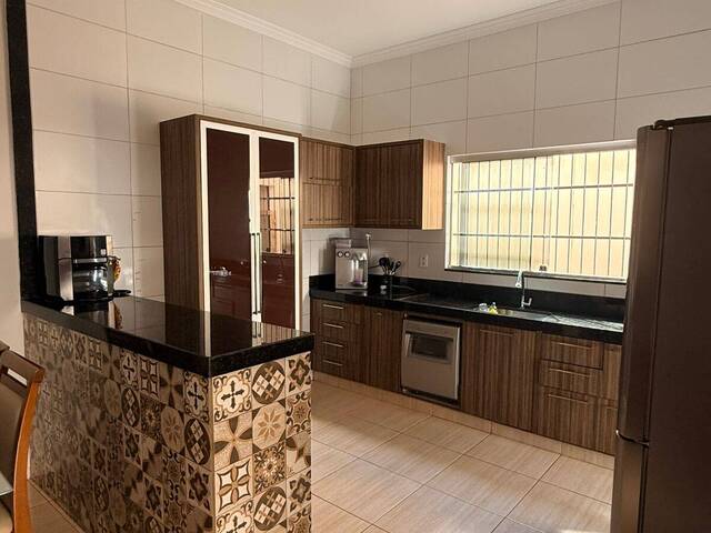 Casa para Venda em Ituiutaba - 5