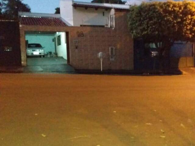 #286 - Casa para Venda em Ituiutaba - MG