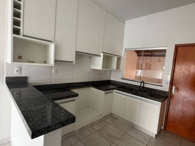 Casa para Locação em Ituiutaba - 4