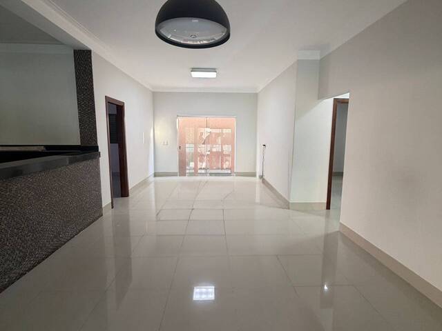 Casa para Venda em Ituiutaba - 3
