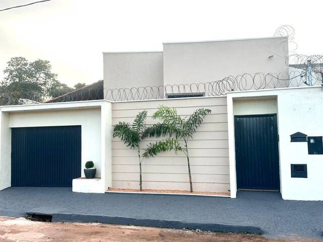 Casa para Venda em Ituiutaba - 3