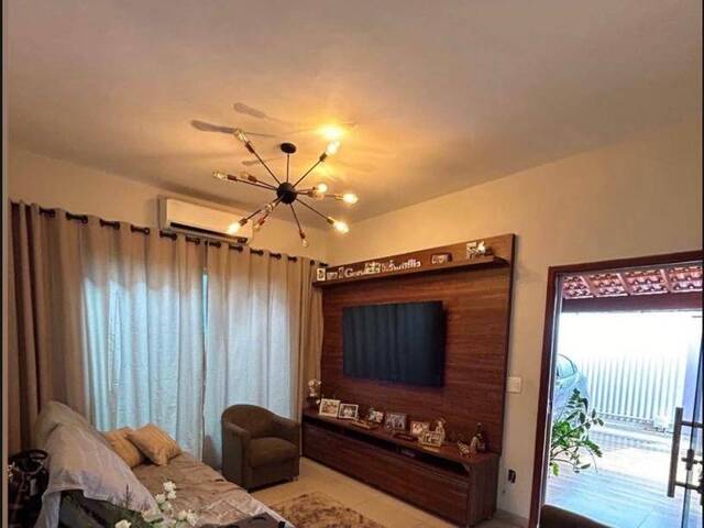 Casa para Venda em Ituiutaba - 2