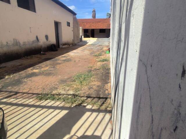 Casa para Locação em Ituiutaba - 4