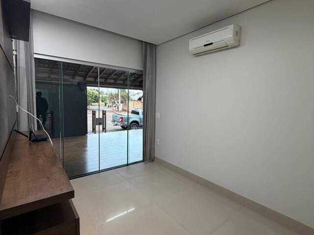 Casa para Locação em Ituiutaba - 3