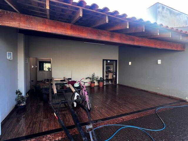 Casa para Venda em Ituiutaba - 3