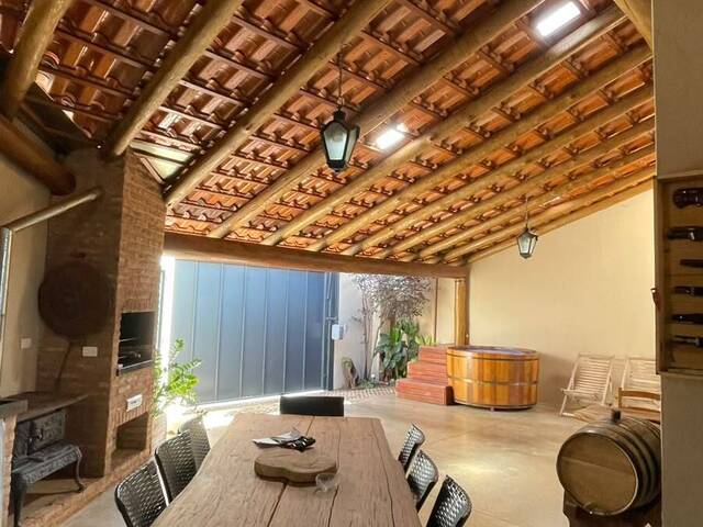 Casa para Venda em Ituiutaba - 3