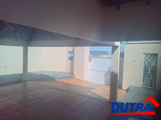 Casa para Locação em Ituiutaba - 3