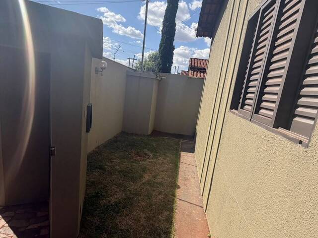 Casa para Locação em Ituiutaba - 4