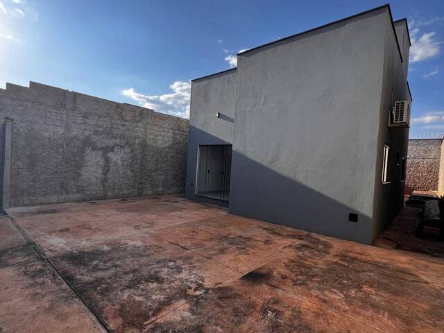 Casa para Venda em Ituiutaba - 3