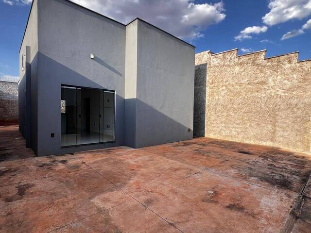 Casa para Venda em Ituiutaba - 2