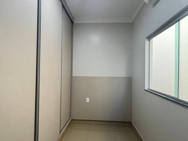 Casa para Locação em Ituiutaba - 3