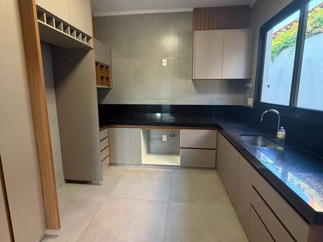 Casa para Venda em Ituiutaba - 5