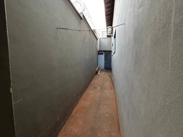Casa para Venda em Ituiutaba - 3